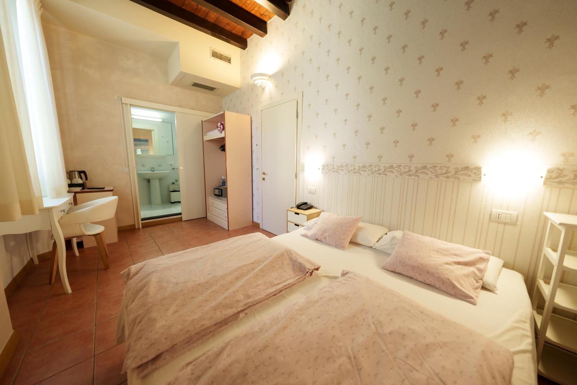 Hotel San Filis 산펠리체델바나코 외부 사진